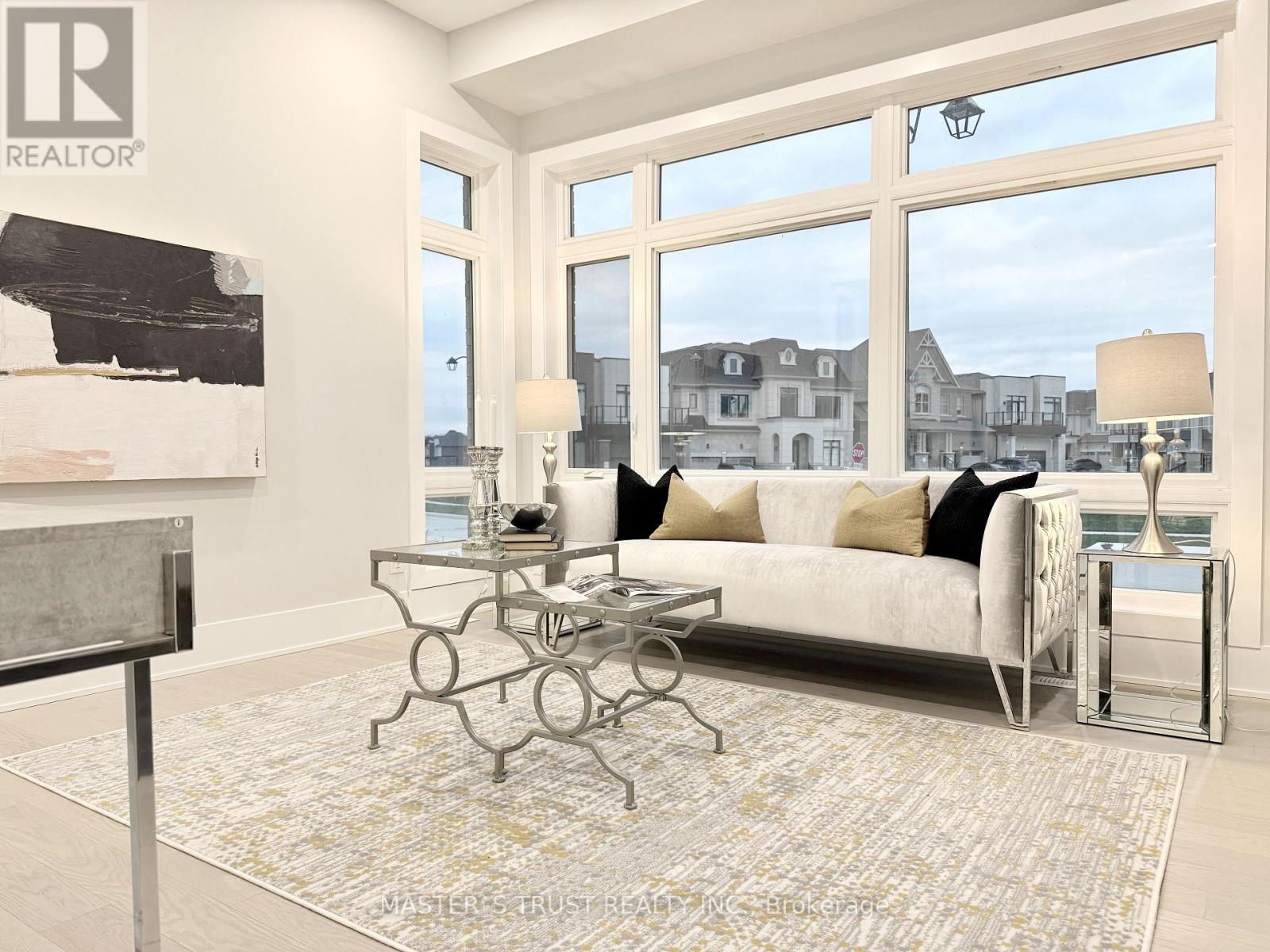 35 Meizhou Avenue, Markham, Ontario  L6C 3M8 - Photo 2 - N12570532