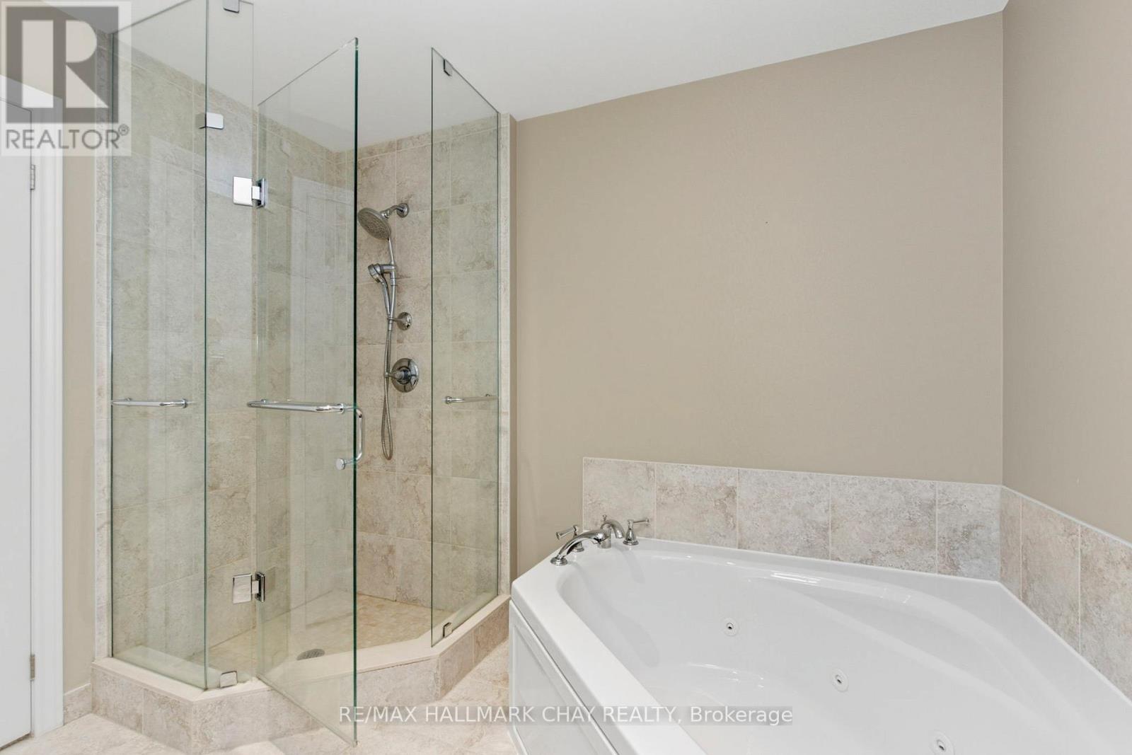 603 - 33 Ellen Street, Barrie, Ontario  L4N 6E9 - Photo 20 - S12427039