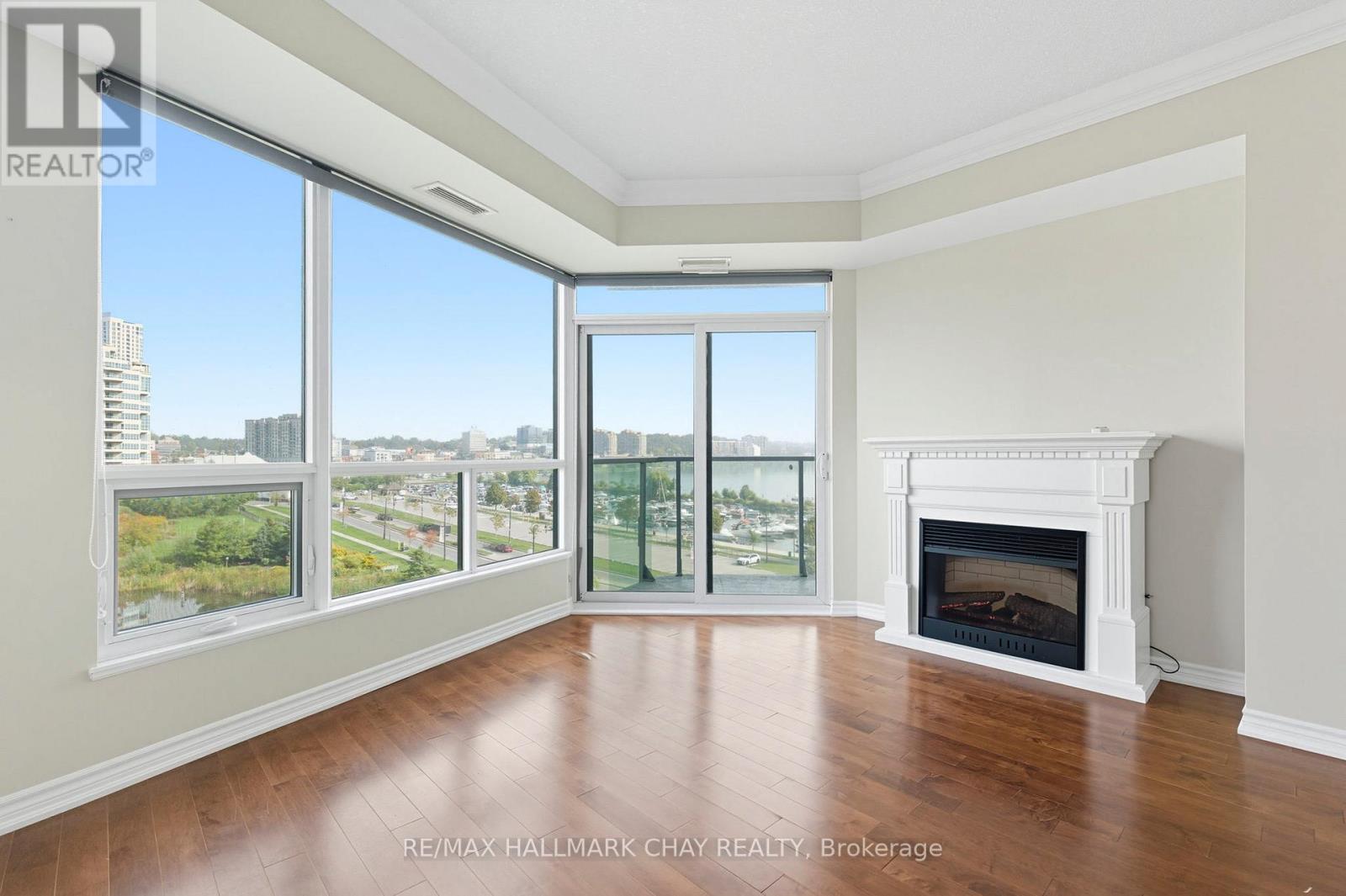 603 - 33 Ellen Street, Barrie, Ontario  L4N 6E9 - Photo 4 - S12427039