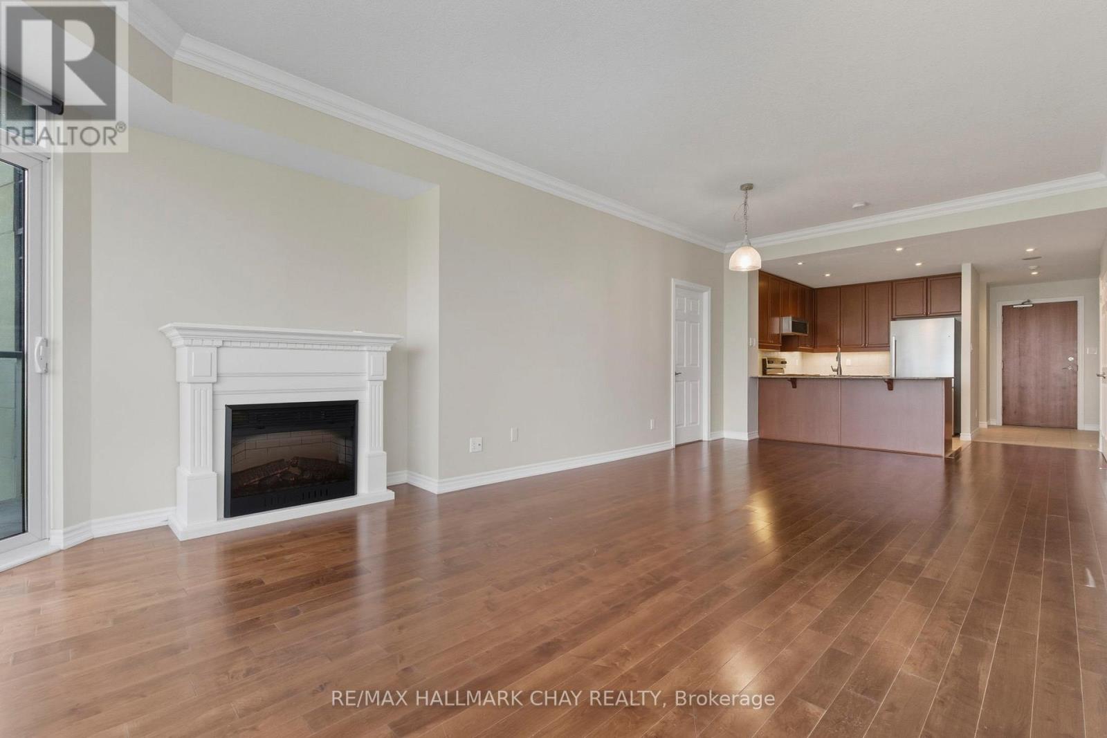 603 - 33 Ellen Street, Barrie, Ontario  L4N 6E9 - Photo 9 - S12427039