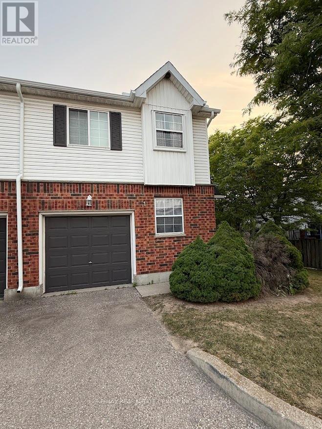 1 - 185 HIGHLAND CRESCENT, Kitchener, Ontario