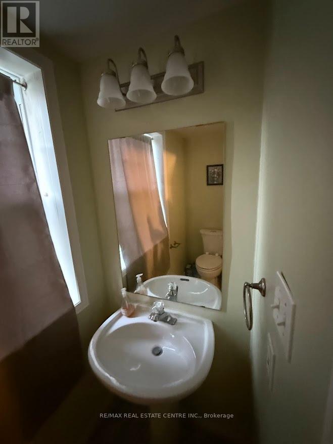 1 - 185 Highland Crescent, Kitchener, Ontario  N2M 5P8 - Photo 11 - X12580966