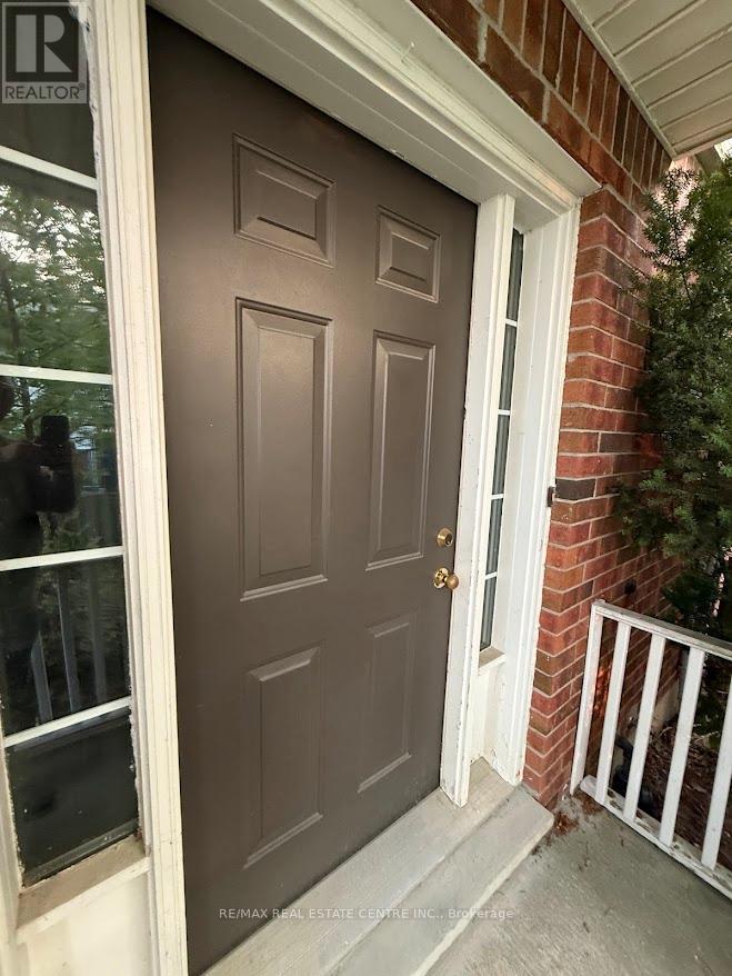 1 - 185 Highland Crescent, Kitchener, Ontario  N2M 5P8 - Photo 3 - X12580966