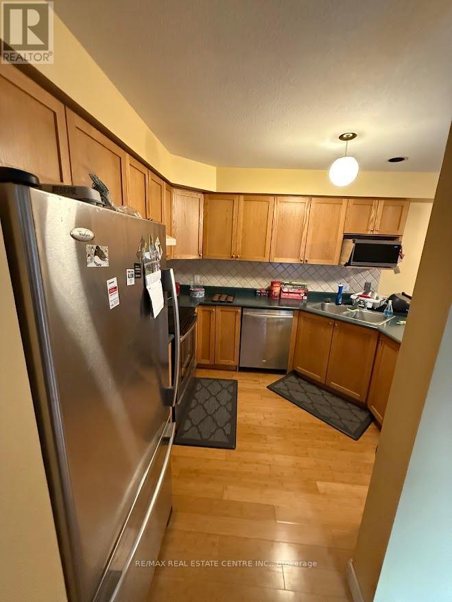 1 - 185 Highland Crescent, Kitchener, Ontario  N2M 5P8 - Photo 9 - X12580966