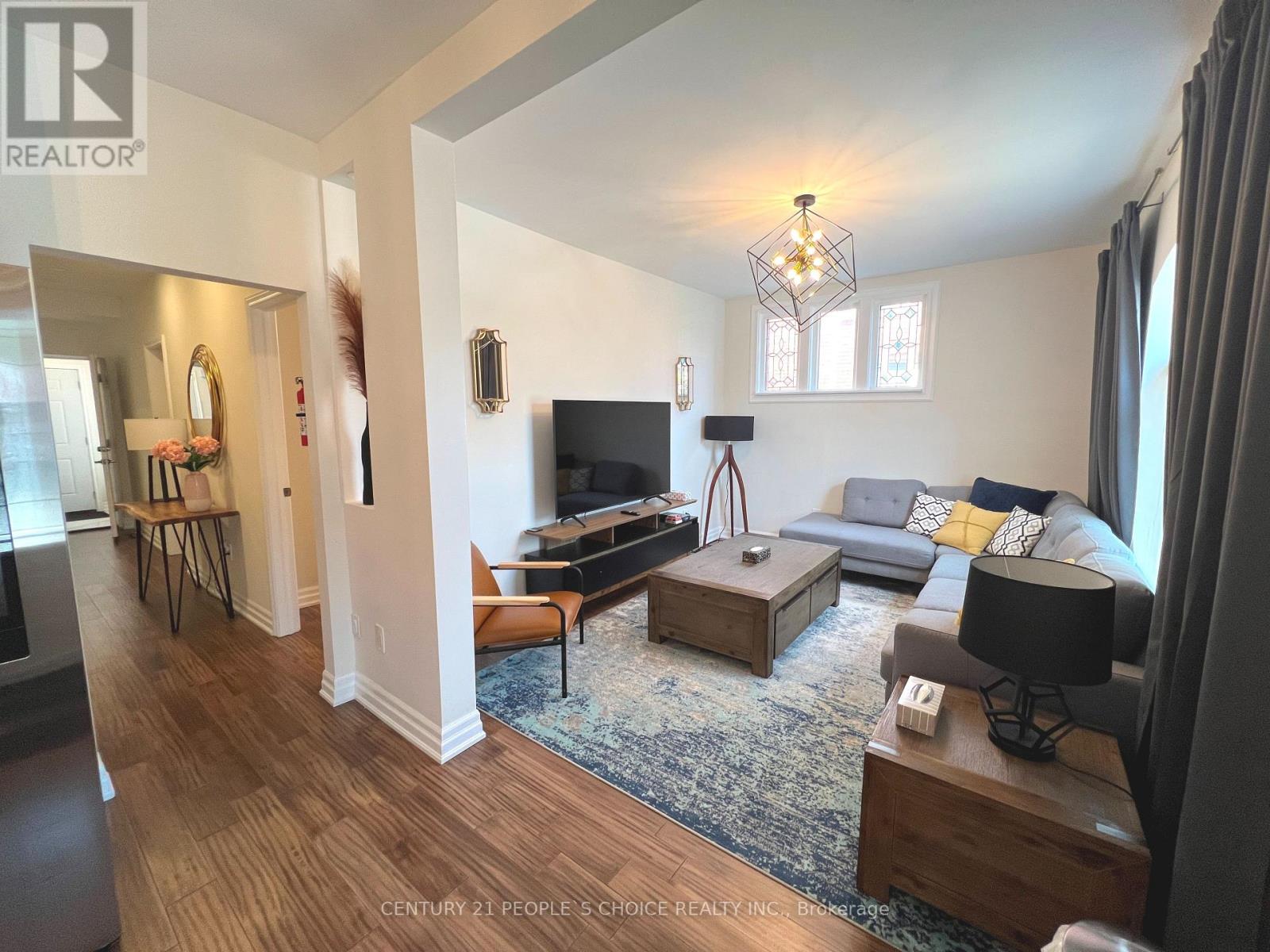 4927 Victoria Avenue, Niagara Falls, Ontario  L2E 4C7 - Photo 4 - X12580986