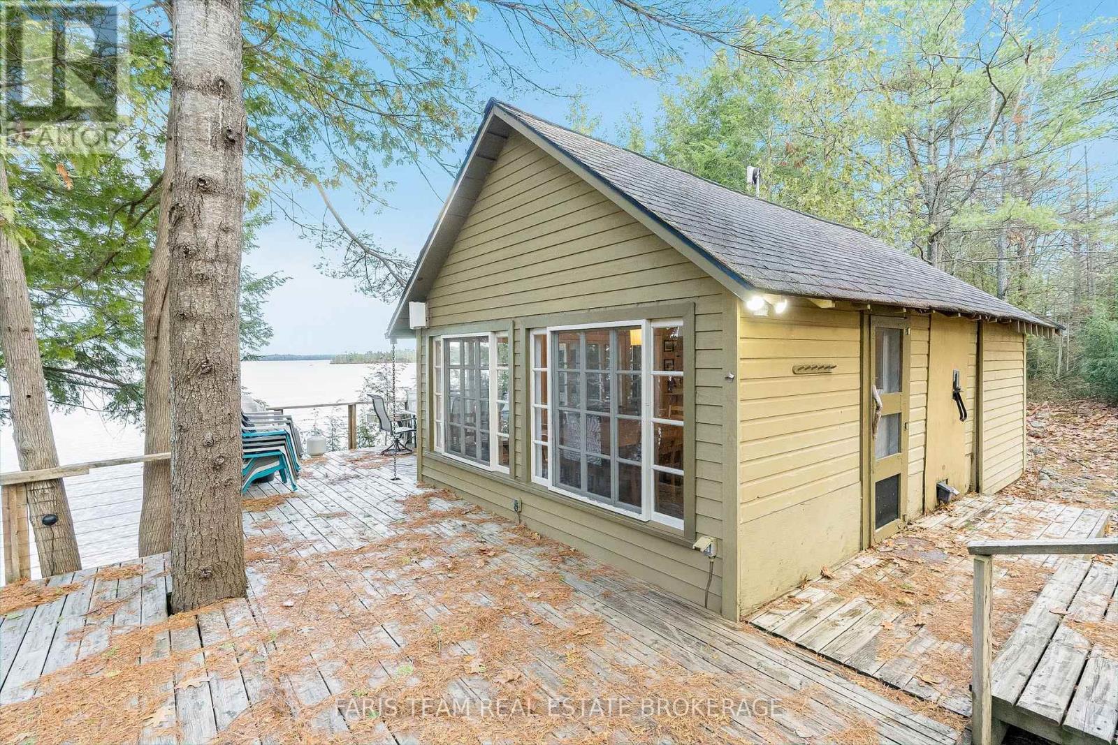 29 Island 26 Lm, Gravenhurst, Ontario  P1P 1R2 - Photo 18 - X12580996