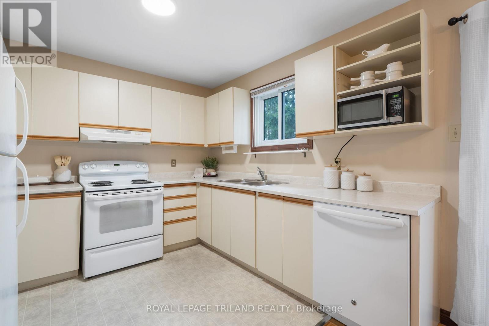 4 - 1318 Highbury Avenue N, London East, Ontario  N5Y 5E5 - Photo 12 - X12581064