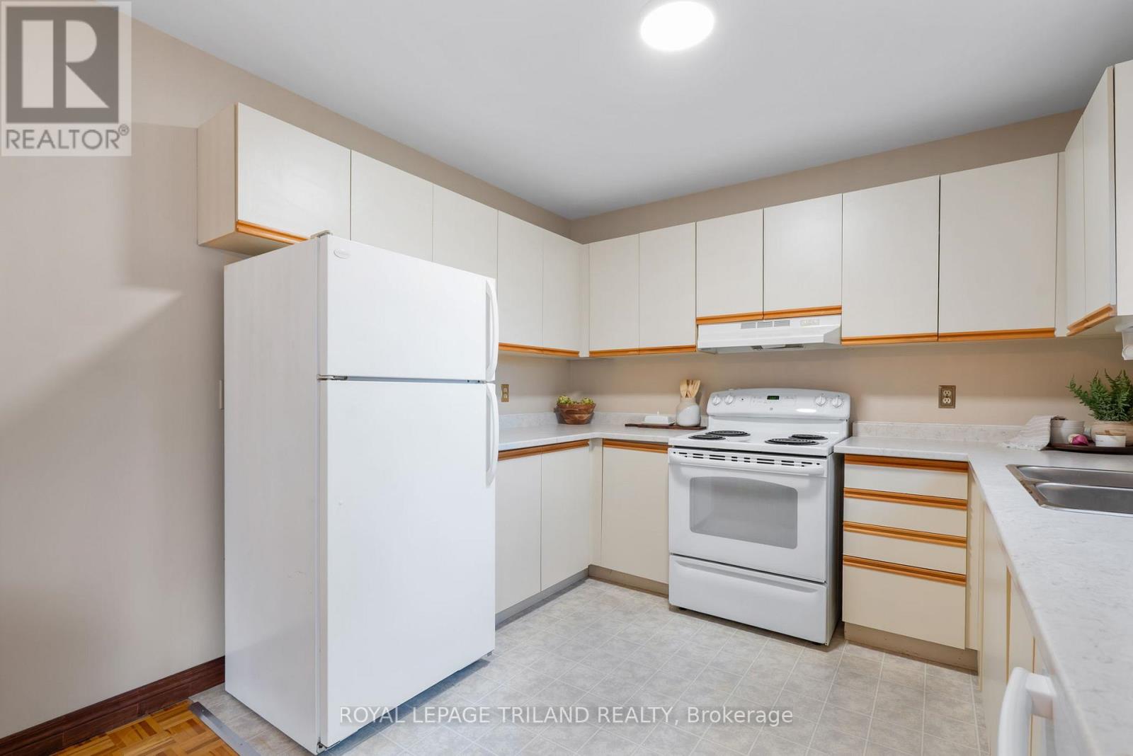 4 - 1318 Highbury Avenue N, London East, Ontario  N5Y 5E5 - Photo 14 - X12581064