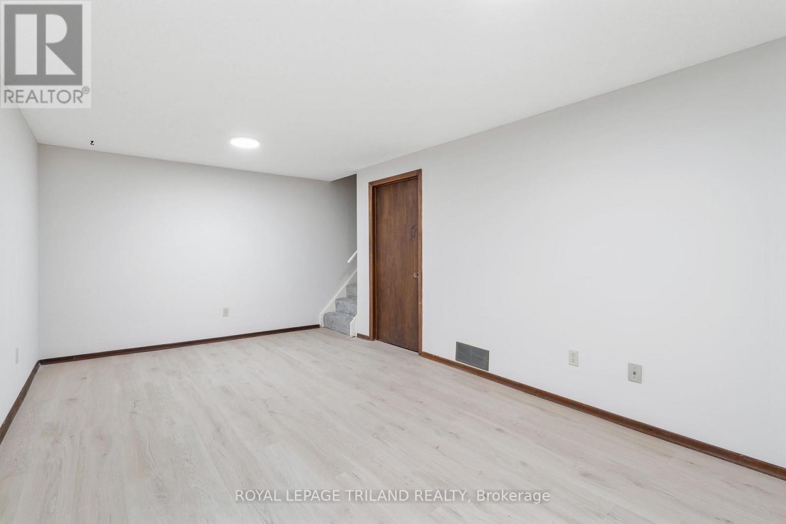 4 - 1318 Highbury Avenue N, London East, Ontario  N5Y 5E5 - Photo 27 - X12581064