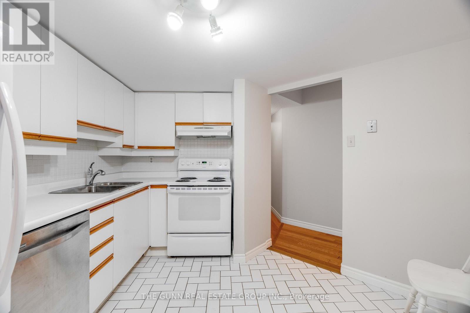 506 - 600 Talbot Street, London East, Ontario  N6A 5L9 - Photo 10 - X12581090