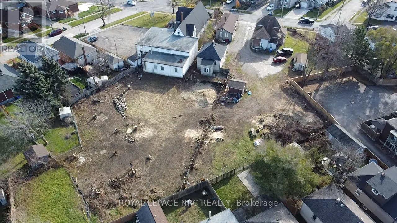 13 Facer Street, St. Catharines, Ontario L2M 5H1 - Photo 2 - X12576506