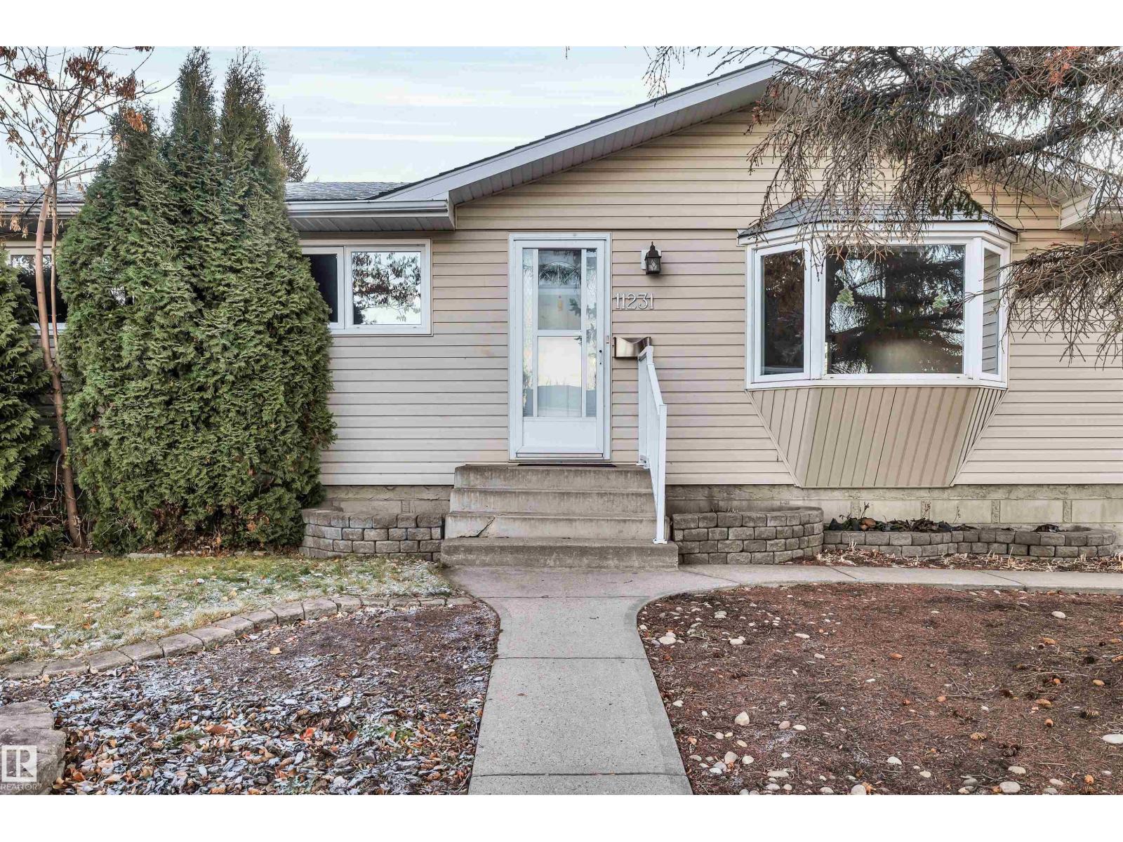 11231 41 Av Nw Nw, Edmonton, Alberta  T6J 0T6 - Photo 5 - E4466840