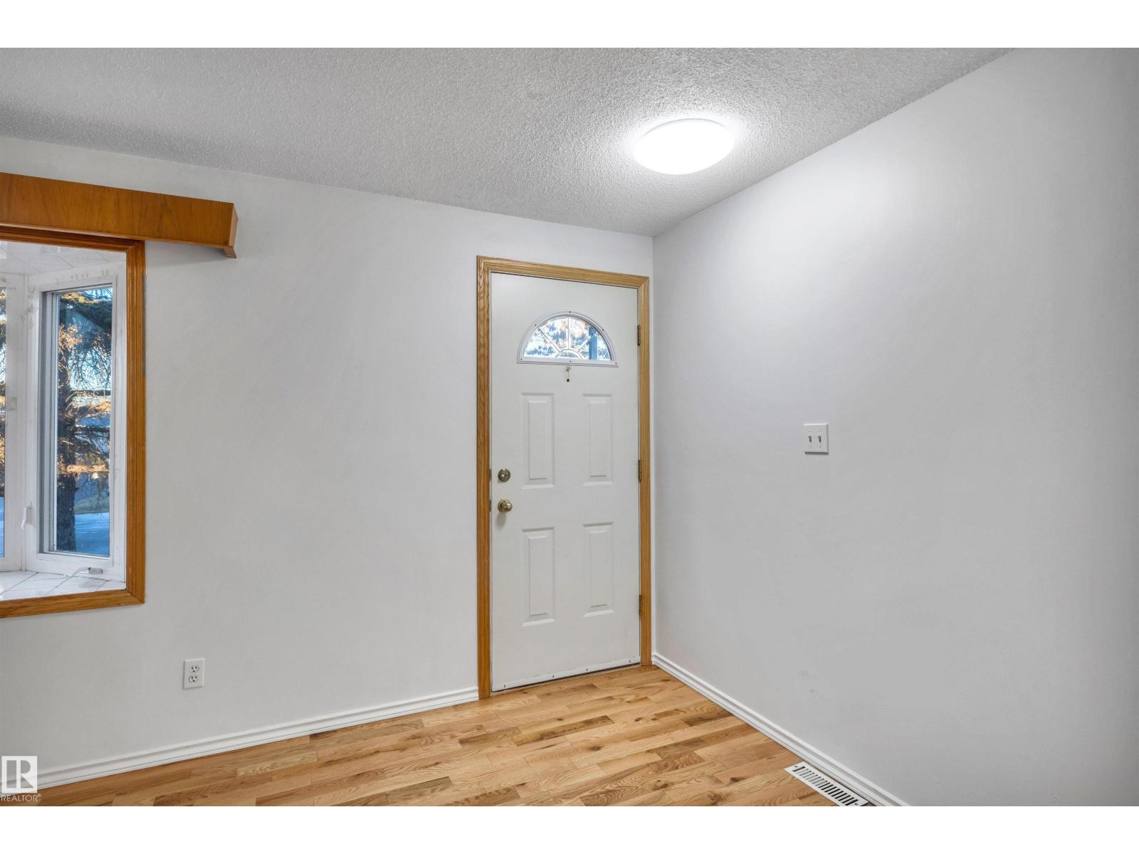 11231 41 Av Nw Nw, Edmonton, Alberta  T6J 0T6 - Photo 7 - E4466840