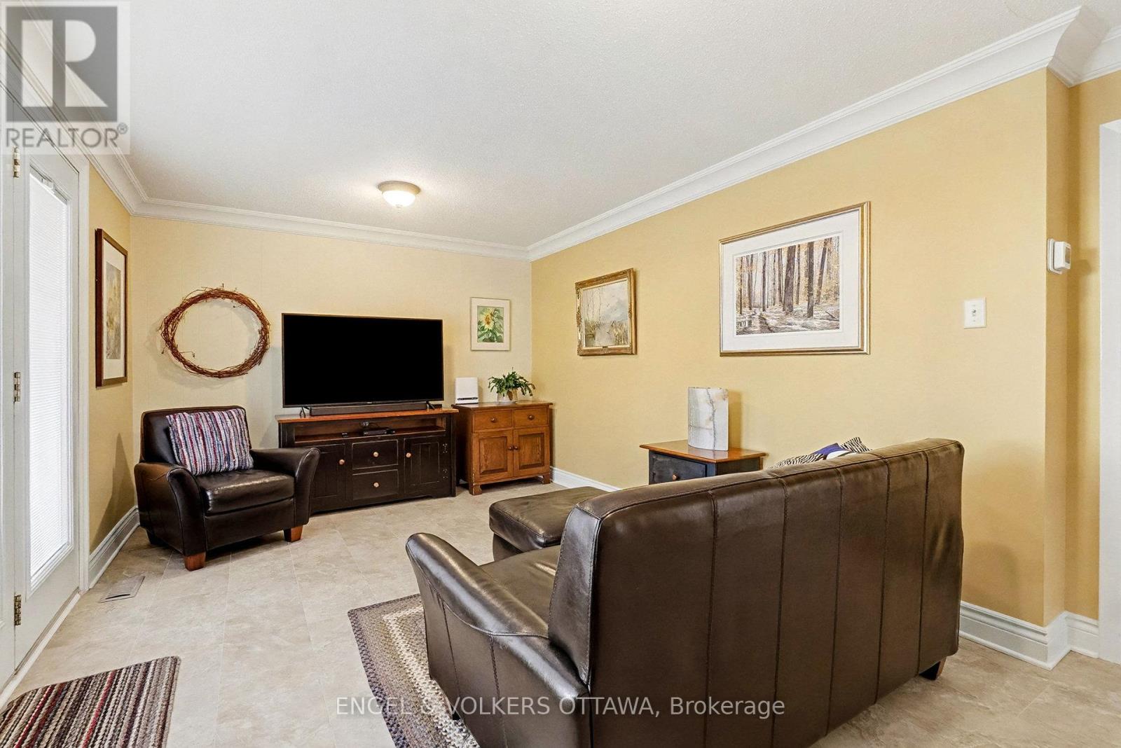 13 Welkin Crescent, Ottawa, Ontario  K2E 5M4 - Photo 11 - X12581108