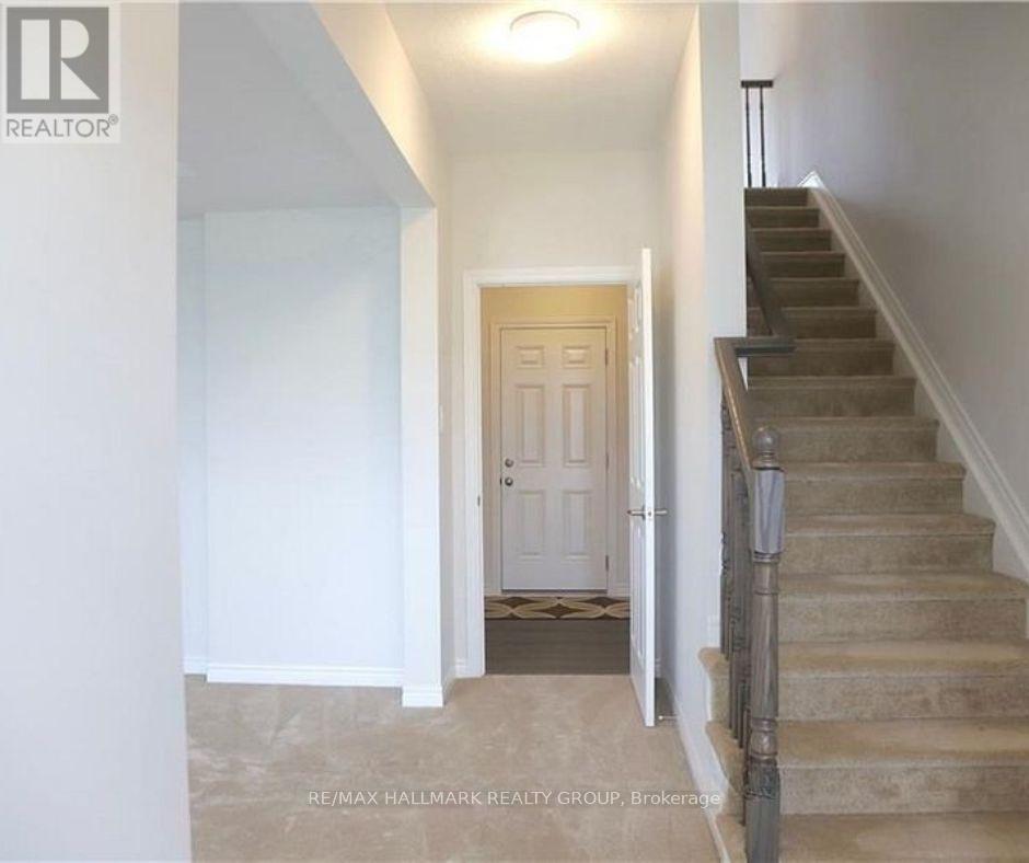 1686 Maple Grove Street, Ottawa, Ontario  K2S 2R3 - Photo 3 - X12581136