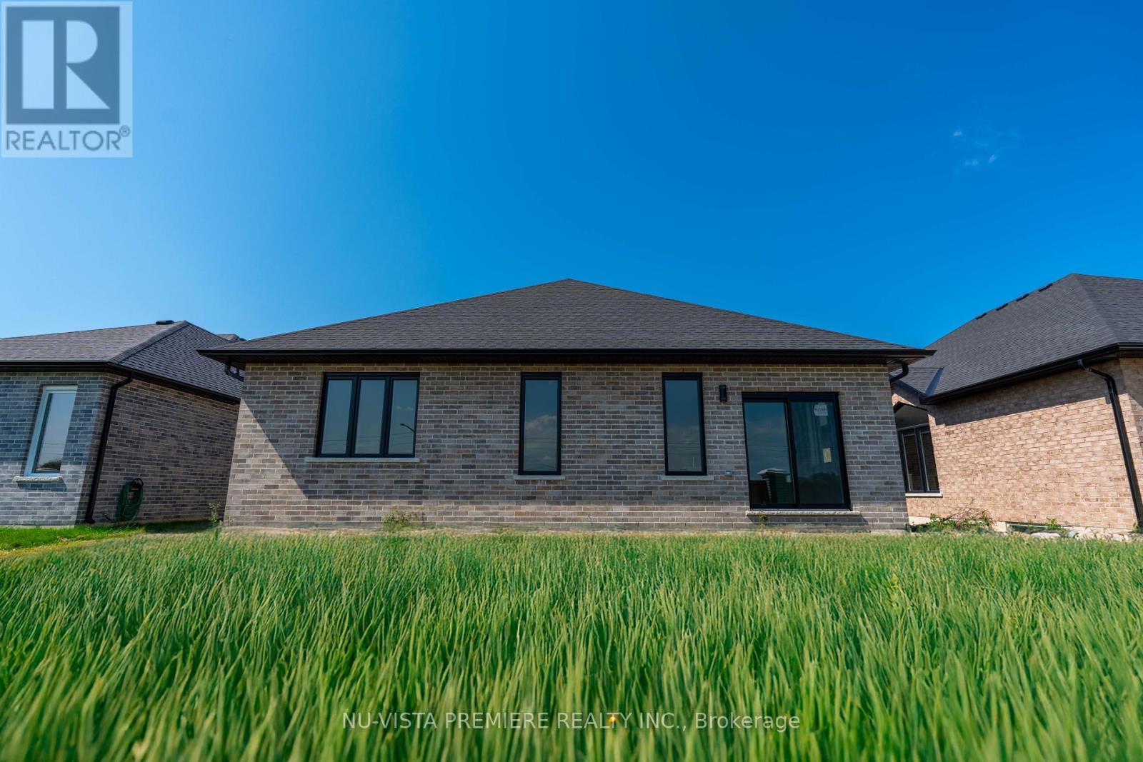 316 Stathis Boulevard, Sarnia, Ontario  N6L 0B1 - Photo 36 - X12402774