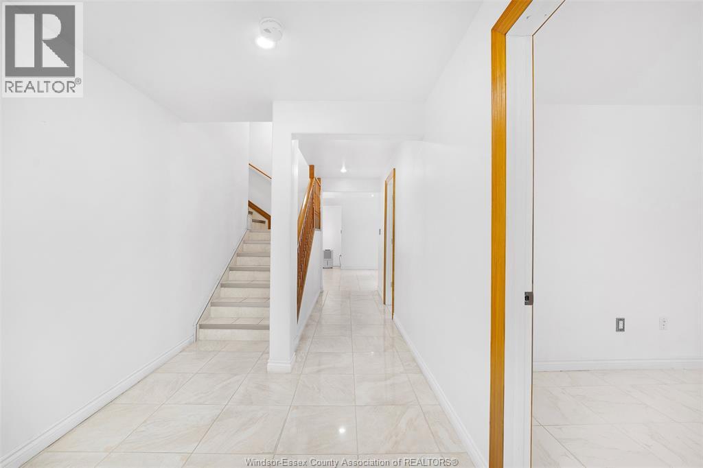 469 John Harvey Crescent, Windsor, Ontario  N9E 4R3 - Photo 30 - 25030698