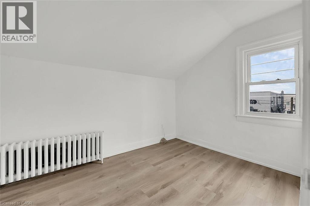 43 Centre Street, St. Catharines, Ontario  L2R 3A8 - Photo 10 - 40777843