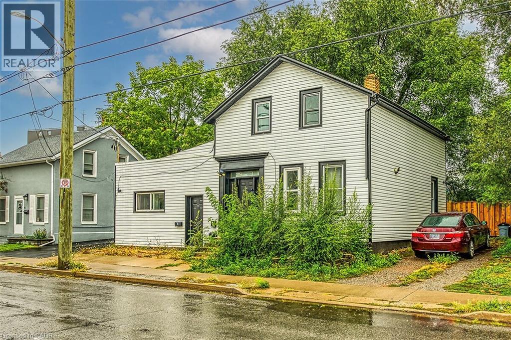 43 Centre Street, St. Catharines, Ontario  L2R 3A8 - Photo 2 - 40777843