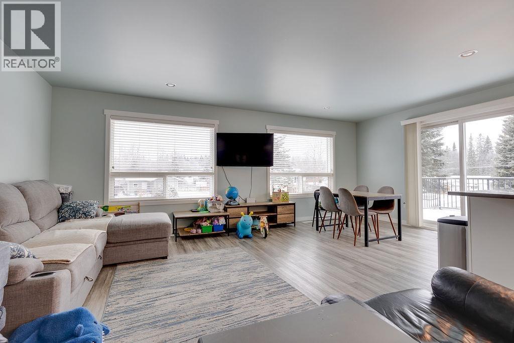 7014 Taft Drive, Prince George, British Columbia  V2K 2R2 - Photo 9 - R3070329