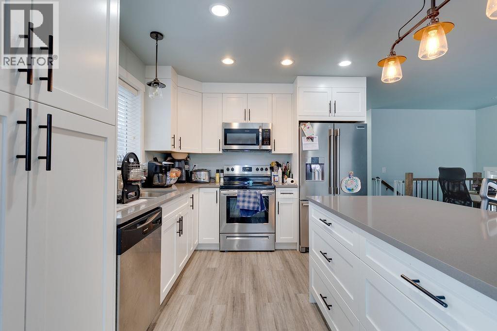 7014 Taft Drive, Prince George, British Columbia  V2K 2R2 - Photo 5 - R3070329