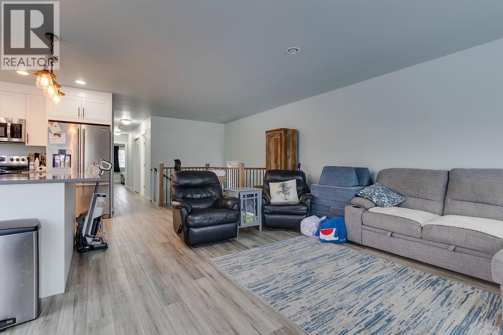 7014 Taft Drive, Prince George, British Columbia  V2K 2R2 - Photo 10 - R3070329