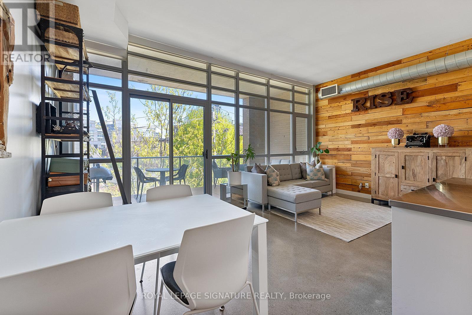 301 - 52 SUMACH STREET, Toronto, Ontario