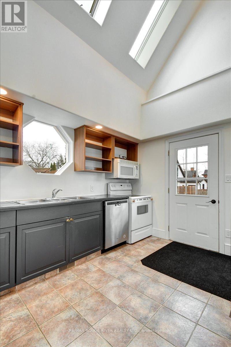 97 Havelock Street, Cobourg, Ontario  K9A 2J6 - Photo 14 - X12581442