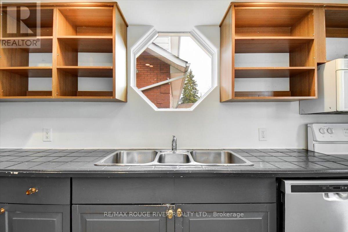 97 Havelock Street, Cobourg, Ontario  K9A 2J6 - Photo 15 - X12581442