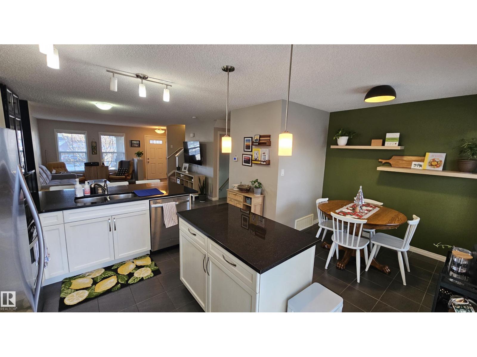 585 Orchards Bv Sw, Edmonton, Alberta  T6X 1V2 - Photo 7 - E4466724