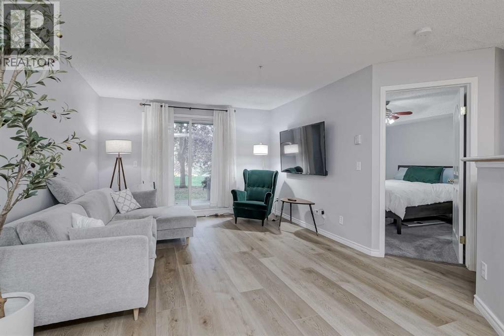 6118, 6000 Somervale Court Sw, Calgary, Alberta  T2Y 4J4 - Photo 1 - A2259397