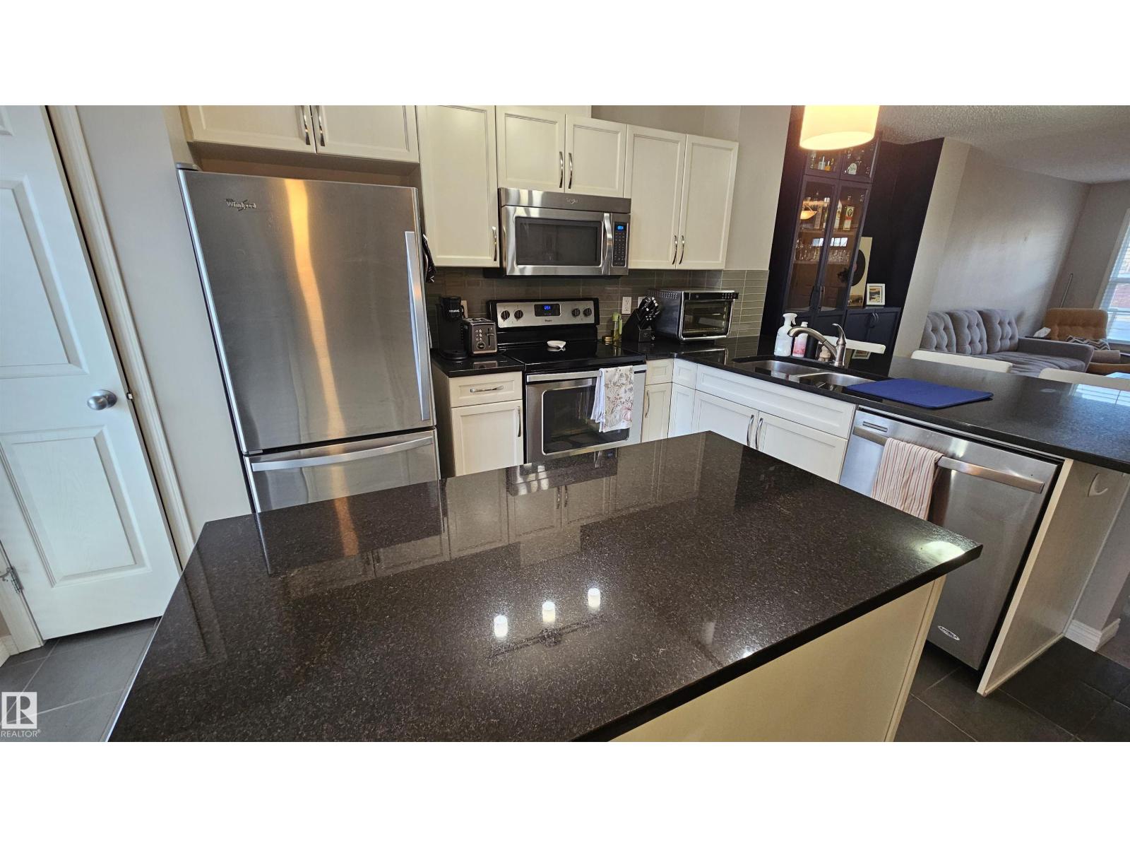 585 Orchards Bv Sw, Edmonton, Alberta  T6X 1V2 - Photo 8 - E4466724