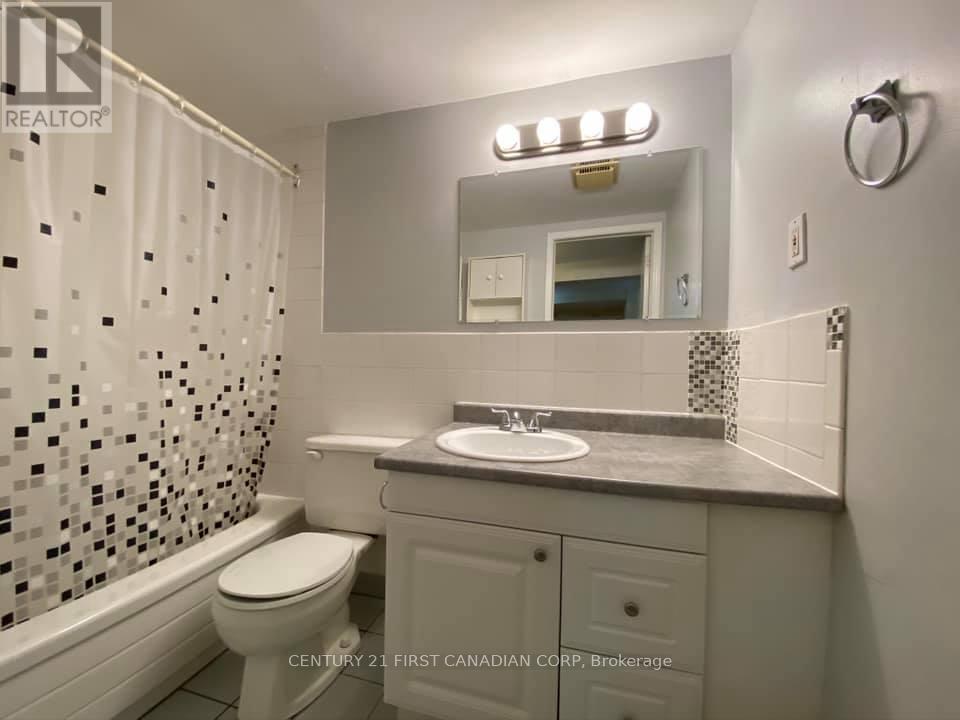 551 Adelaide Street N, London East, Ontario  N6B 3J6 - Photo 16 - X12581310