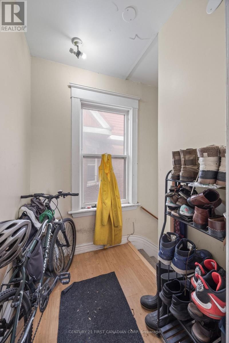 551 Adelaide Street N, London East, Ontario  N6B 3J6 - Photo 27 - X12581310