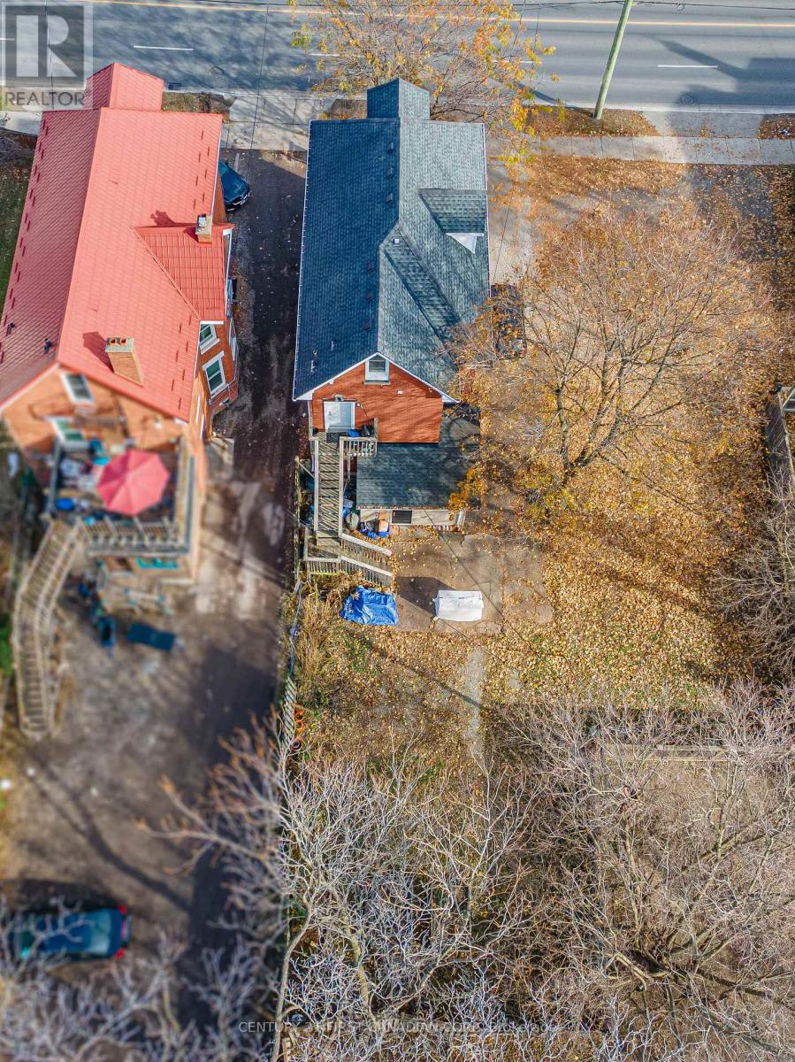 551 Adelaide Street N, London East, Ontario  N6B 3J6 - Photo 34 - X12581310