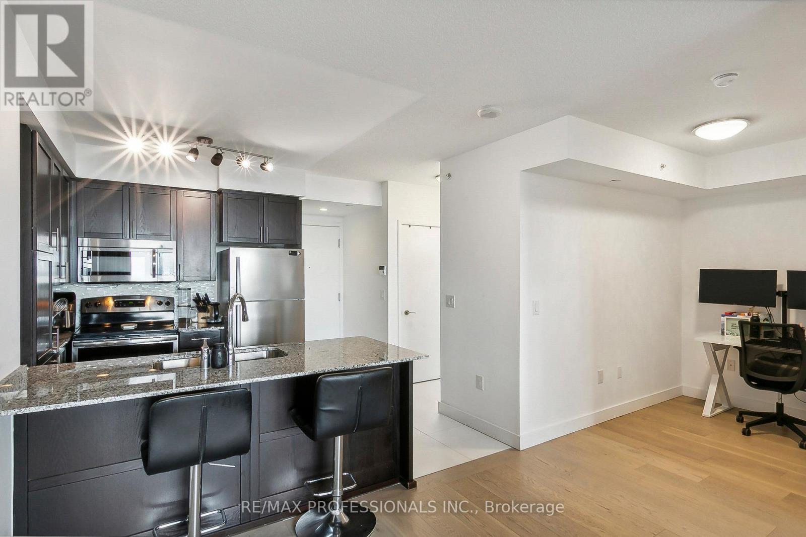 638 - 830 Lawrence Avenue W, Toronto, Ontario  M6A 0A2 - Photo 11 - W12581036