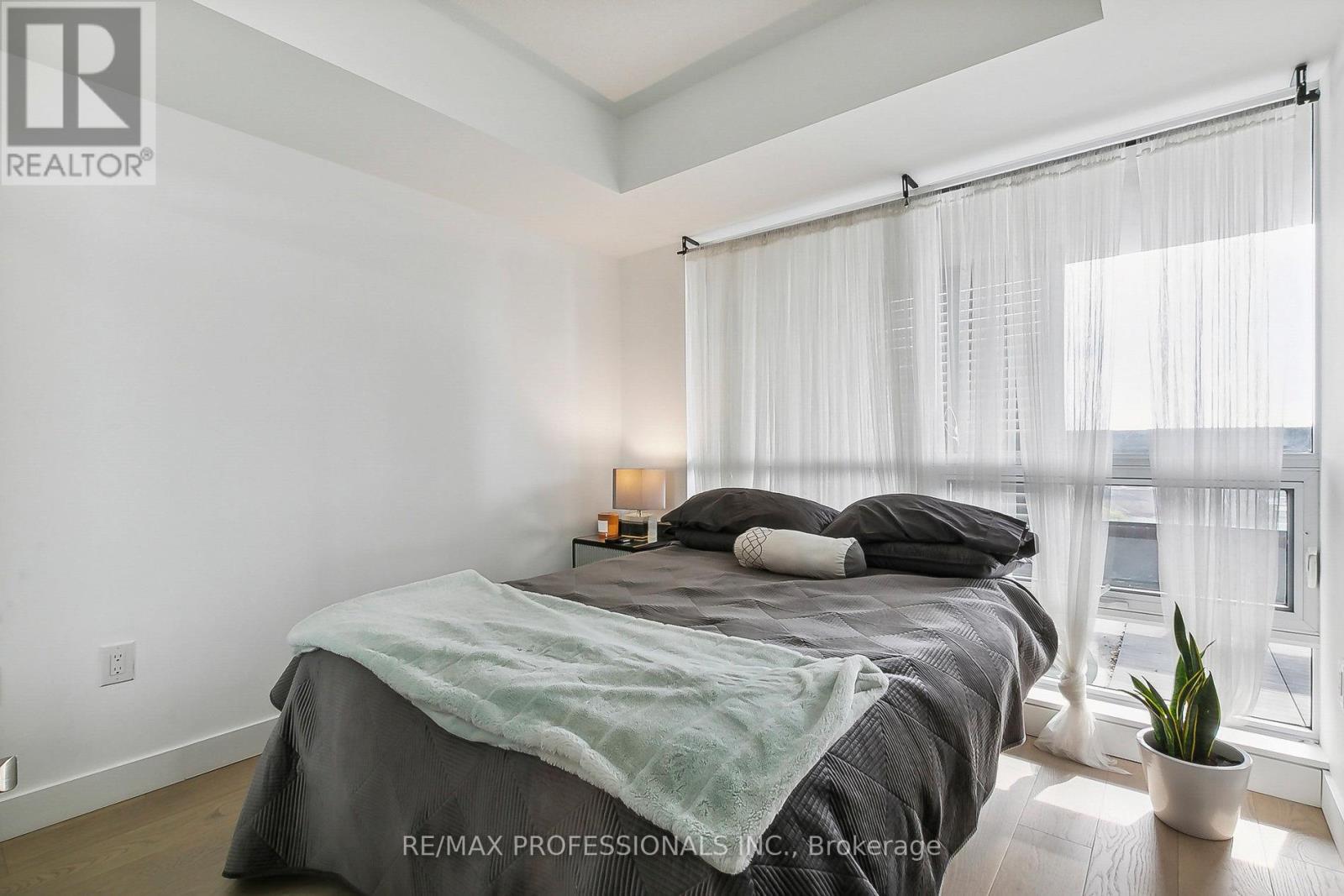 638 - 830 Lawrence Avenue W, Toronto, Ontario  M6A 0A2 - Photo 17 - W12581036