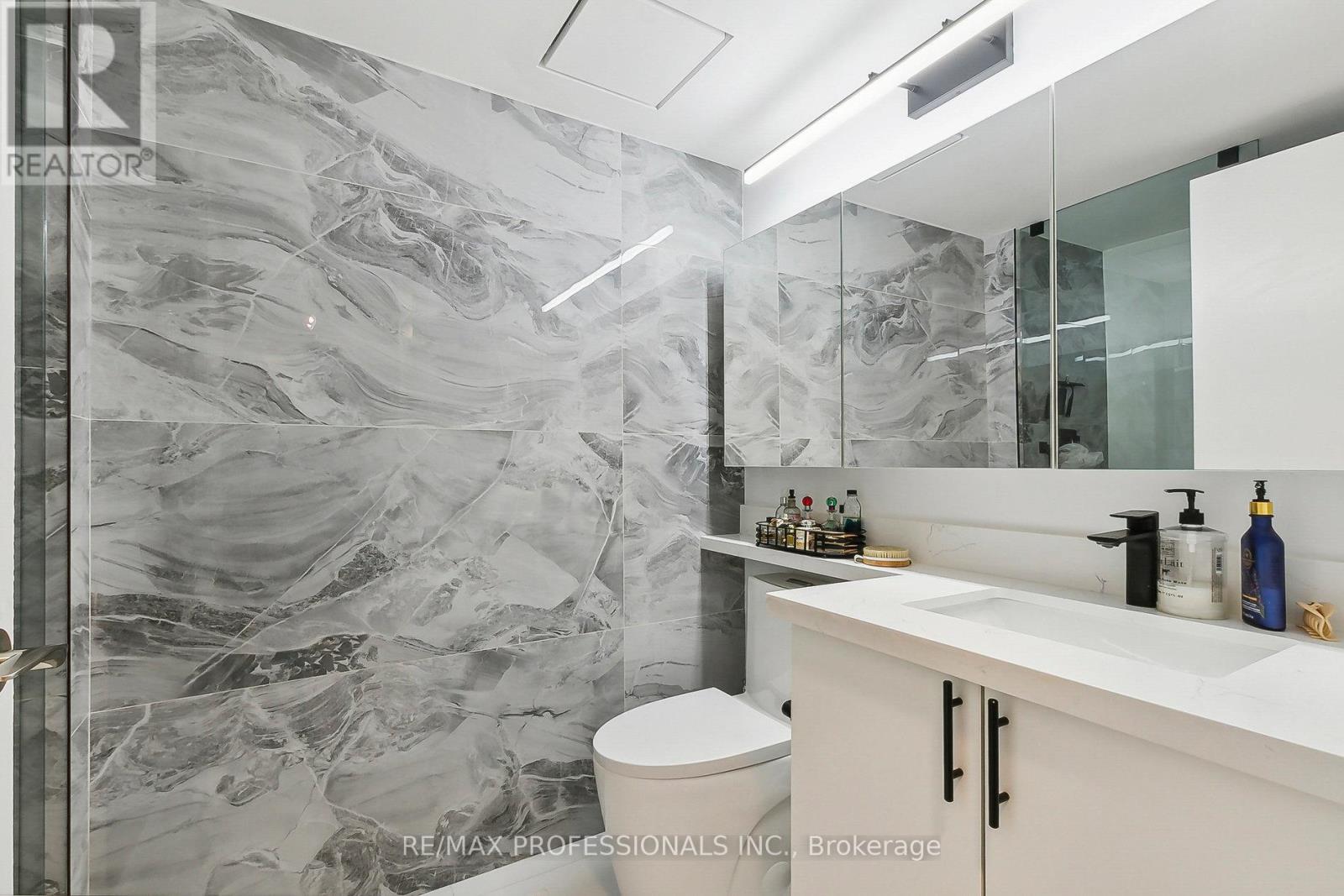 638 - 830 Lawrence Avenue W, Toronto, Ontario  M6A 0A2 - Photo 19 - W12581036