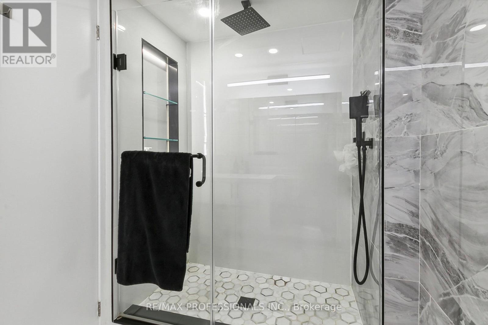 638 - 830 Lawrence Avenue W, Toronto, Ontario  M6A 0A2 - Photo 20 - W12581036