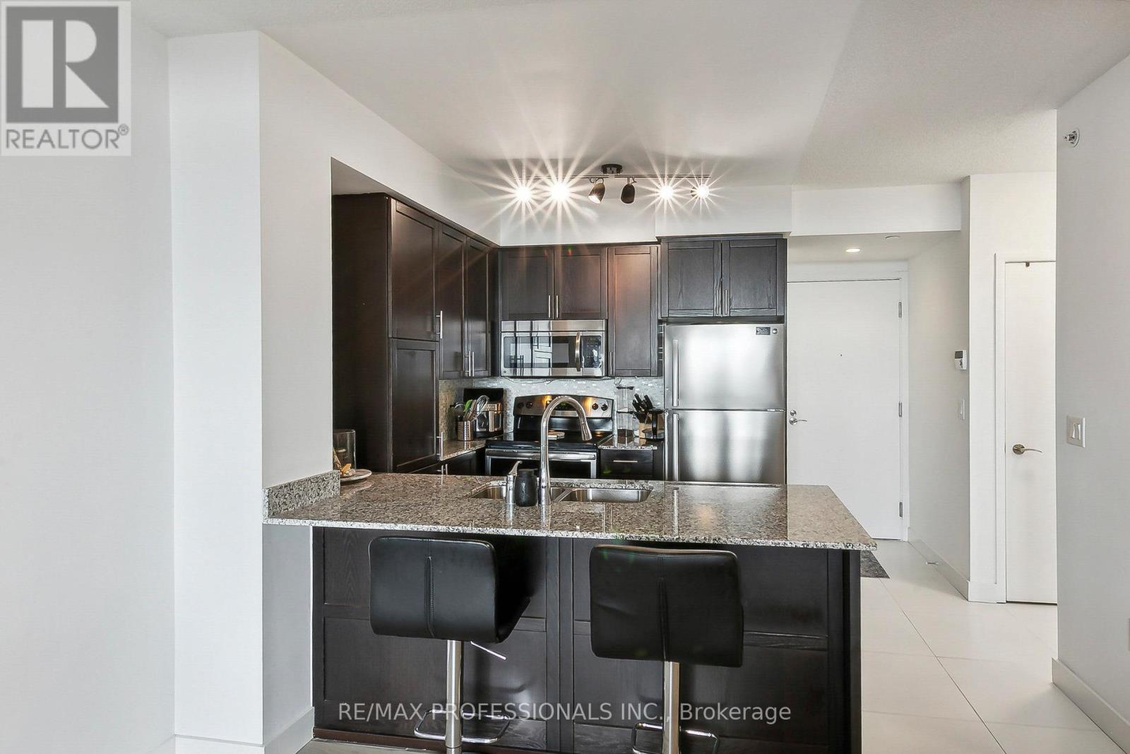 638 - 830 Lawrence Avenue W, Toronto, Ontario  M6A 0A2 - Photo 8 - W12581036