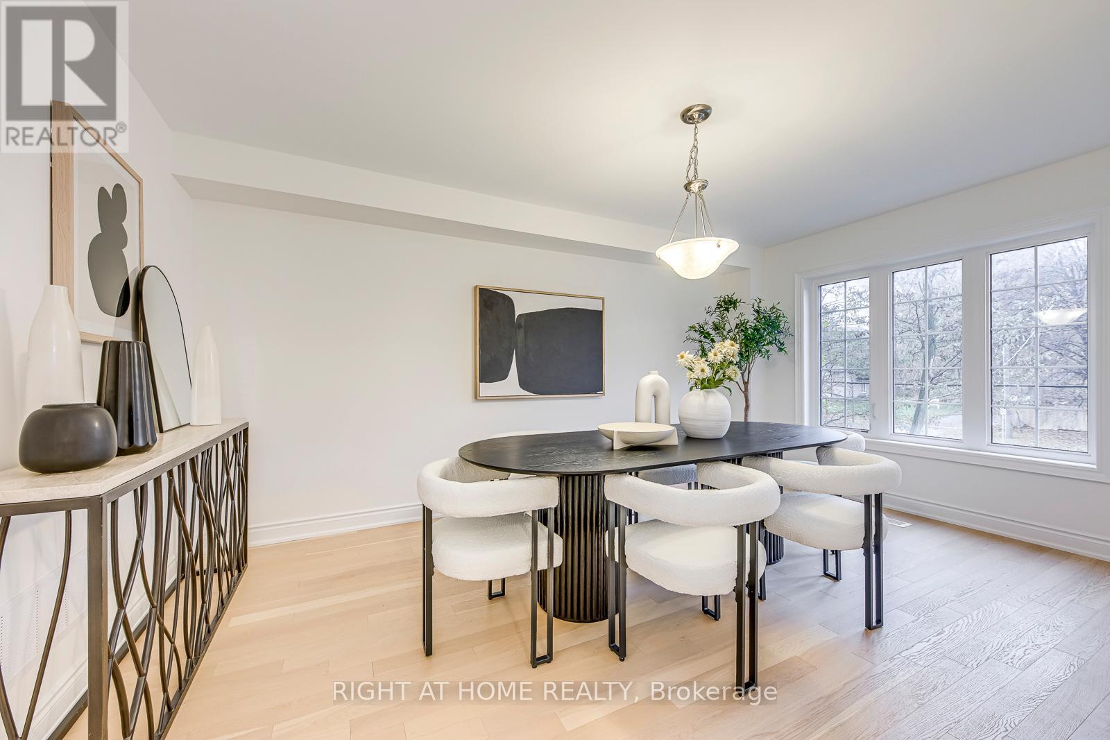 2575 Islington Avenue, Toronto, Ontario  M9V 4A2 - Photo 16 - W12581048