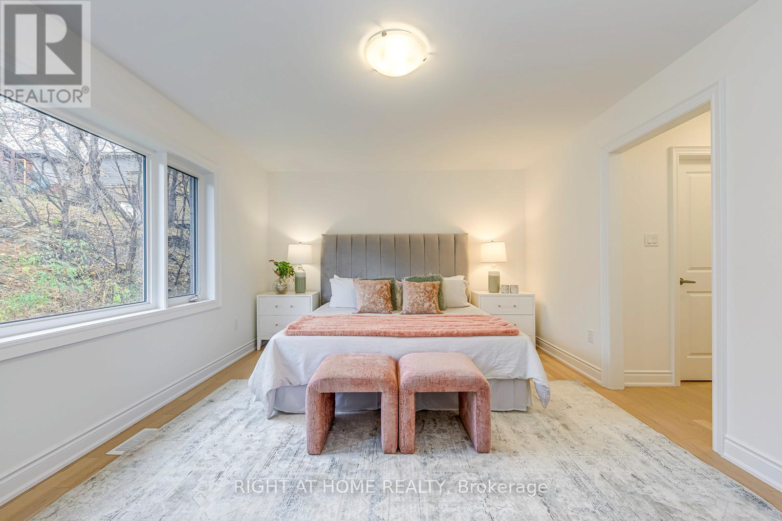 2575 Islington Avenue, Toronto, Ontario  M9V 4A2 - Photo 24 - W12581048