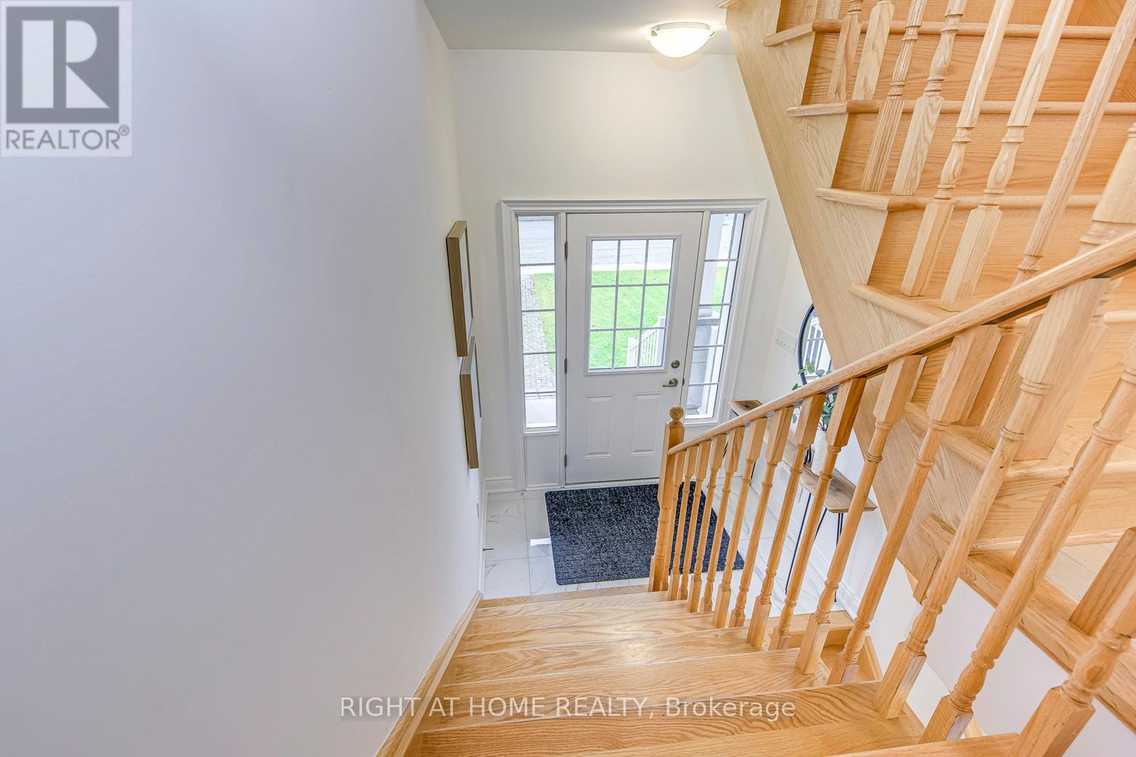 2575 Islington Avenue, Toronto, Ontario  M9V 4A2 - Photo 3 - W12581048