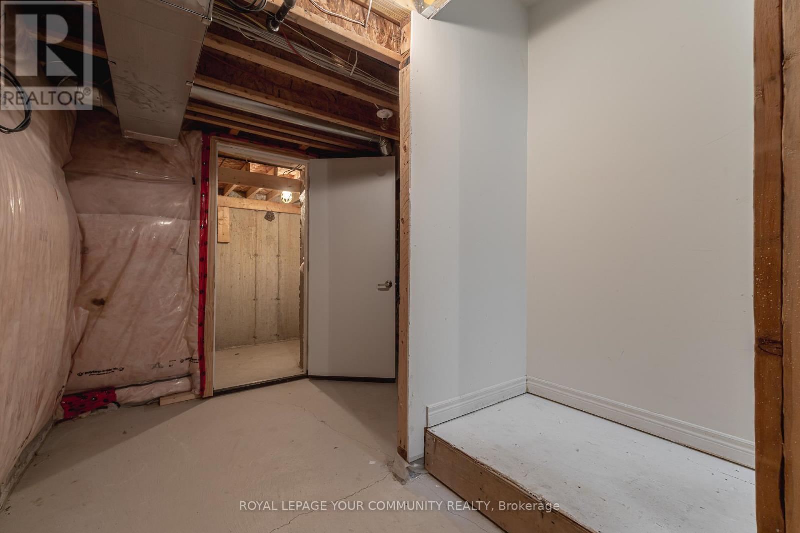 5526 Meadowcrest Avenue, Mississauga, Ontario  L5M 0V1 - Photo 29 - W12581076