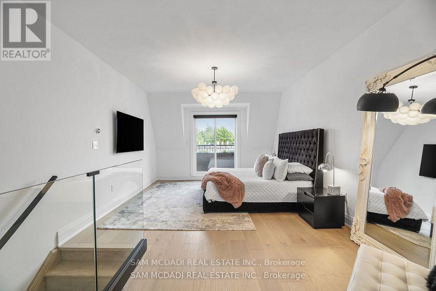 24 - 10 Lunar Crescent, Mississauga, Ontario  L5M 2P6 - Photo 21 - W12581094