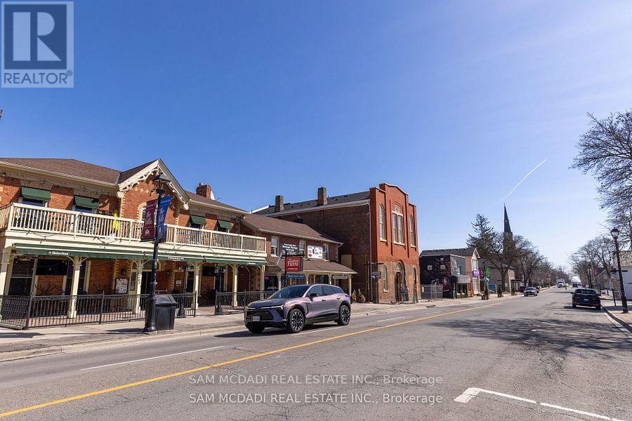 24 - 10 Lunar Crescent, Mississauga, Ontario  L5M 2P6 - Photo 41 - W12581094