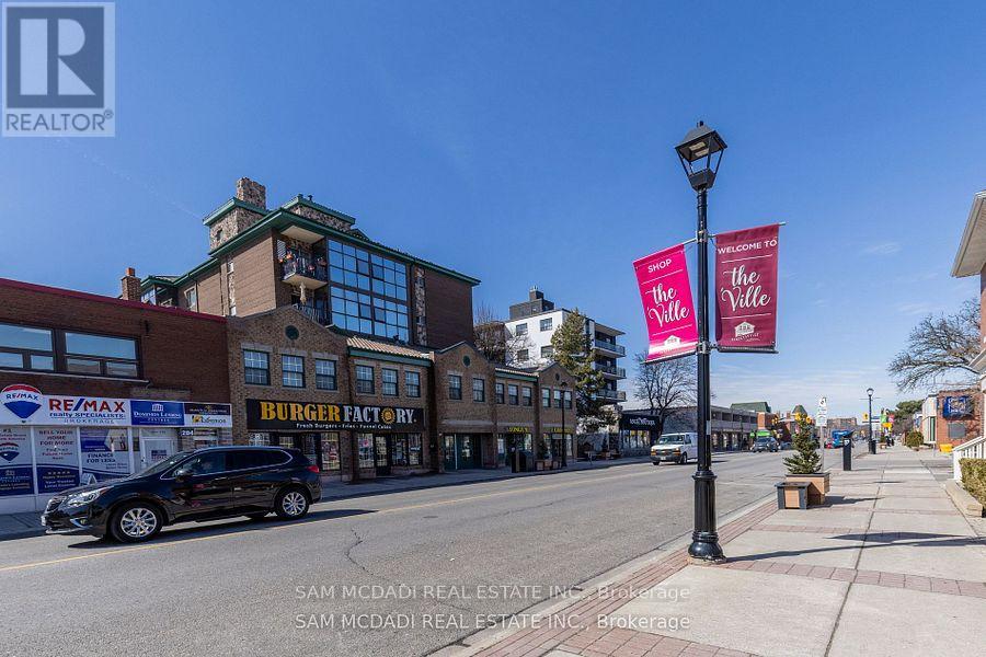 24 - 10 Lunar Crescent, Mississauga, Ontario  L5M 2P6 - Photo 43 - W12581094