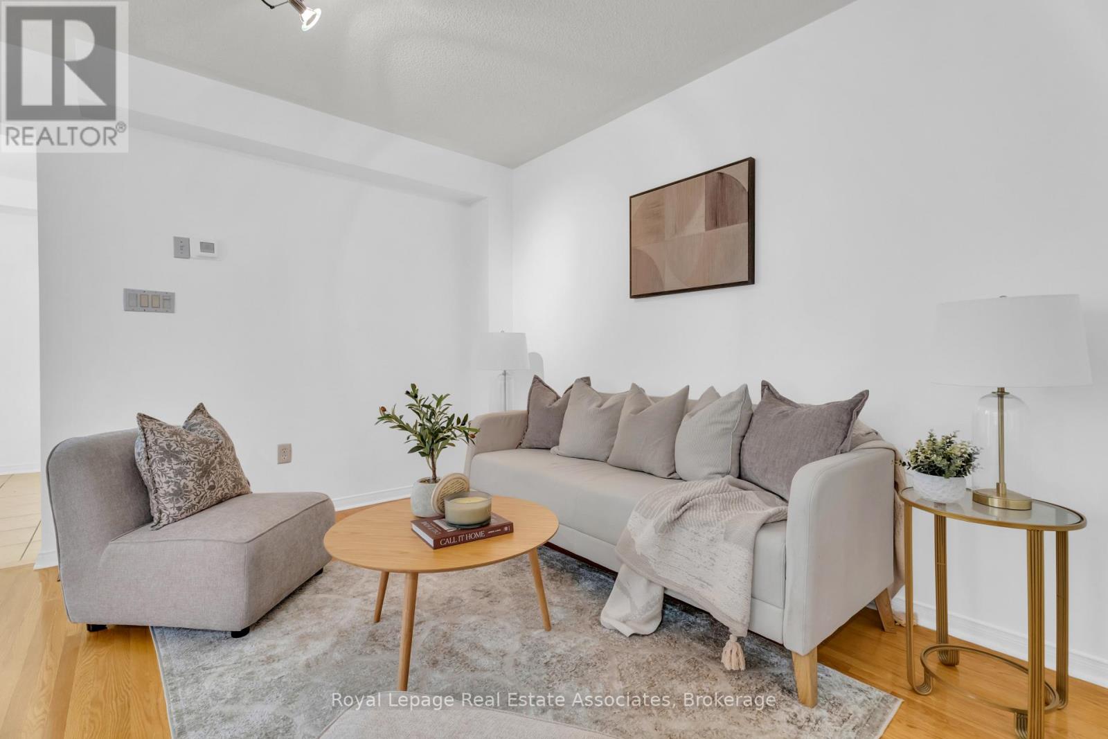 69 Lonestar Crescent, Brampton, Ontario  L7A 2J1 - Photo 7 - W12581102