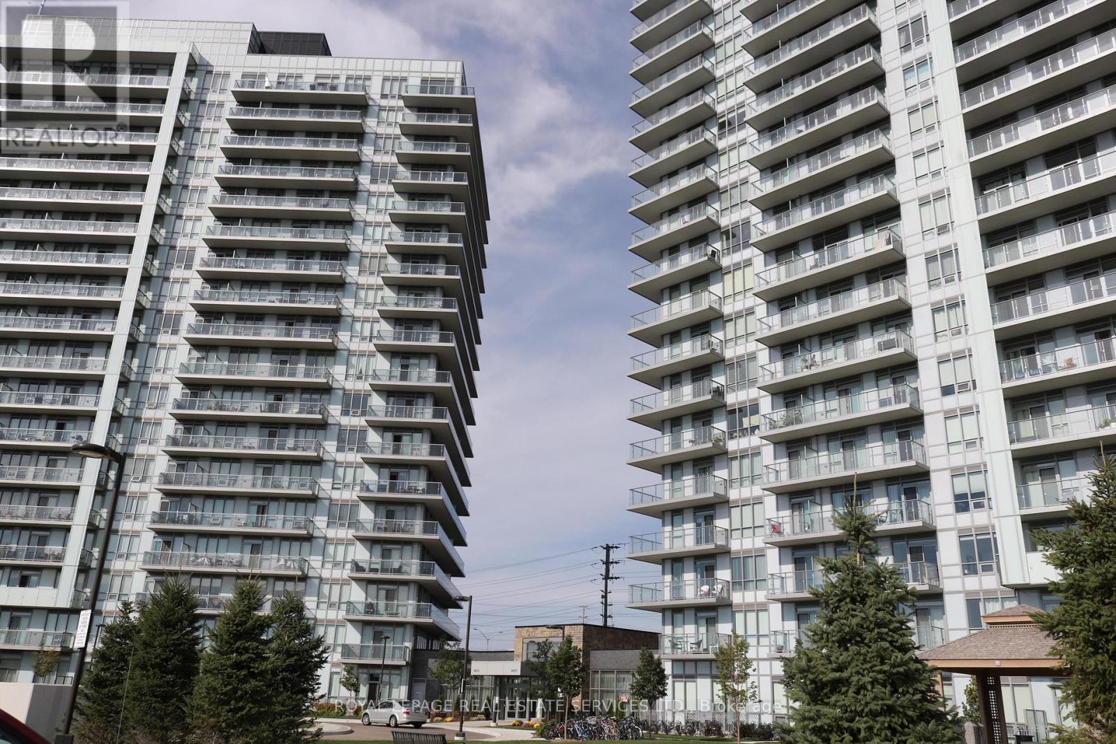 1209 - 4655 Glen Erin Drive, Mississauga, Ontario  L5M 0Z1 - Photo 4 - W12581128