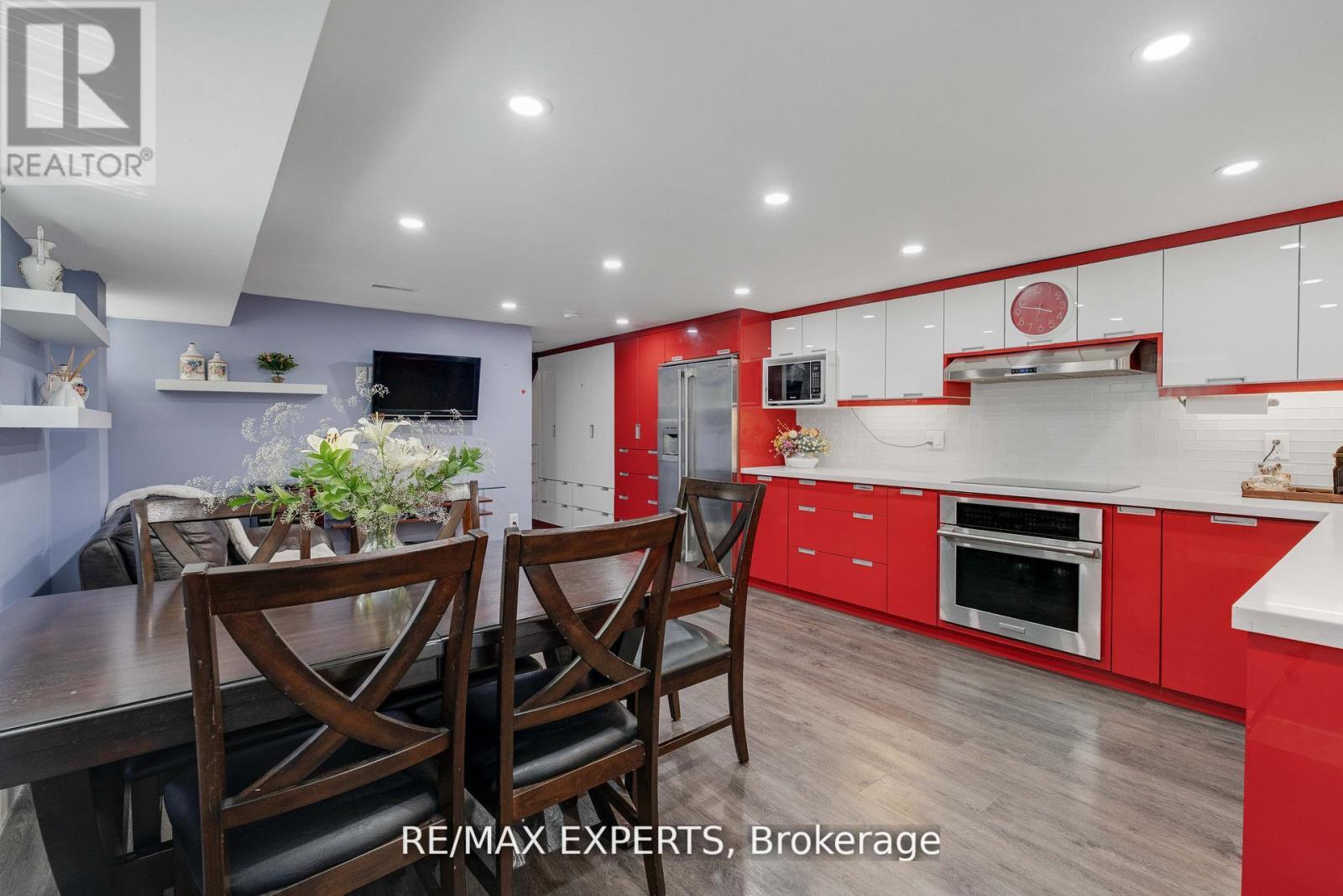 19 Kenora Crescent, Toronto, Ontario  M6M 1C5 - Photo 18 - W12581130